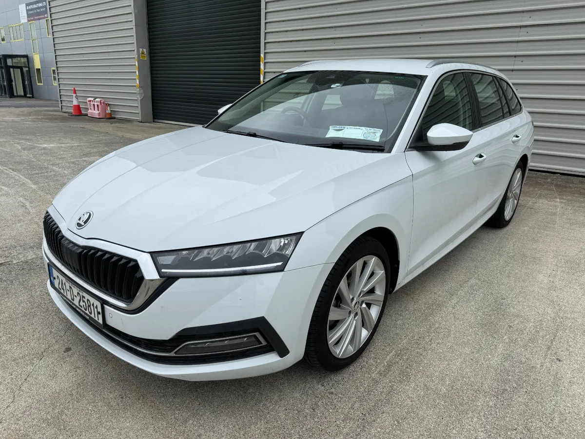 UNRESERVED 2024 SKODA OCTAVIA STYLE 1.5 MHEV - Image 1
