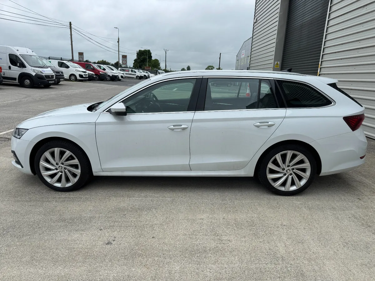 UNRESERVED 2024 SKODA OCTAVIA STYLE 1.5 MHEV - Image 2