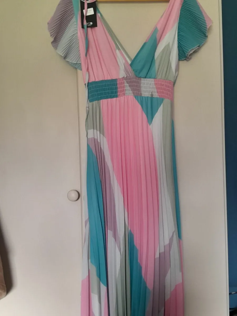 Ladies dress - Image 1