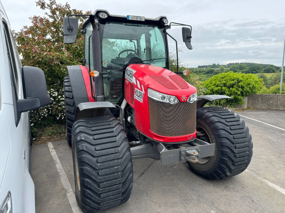 UNRESERVED 2021 MASSEY FERGUSON 5710 4WD TRACTOR - Image 3