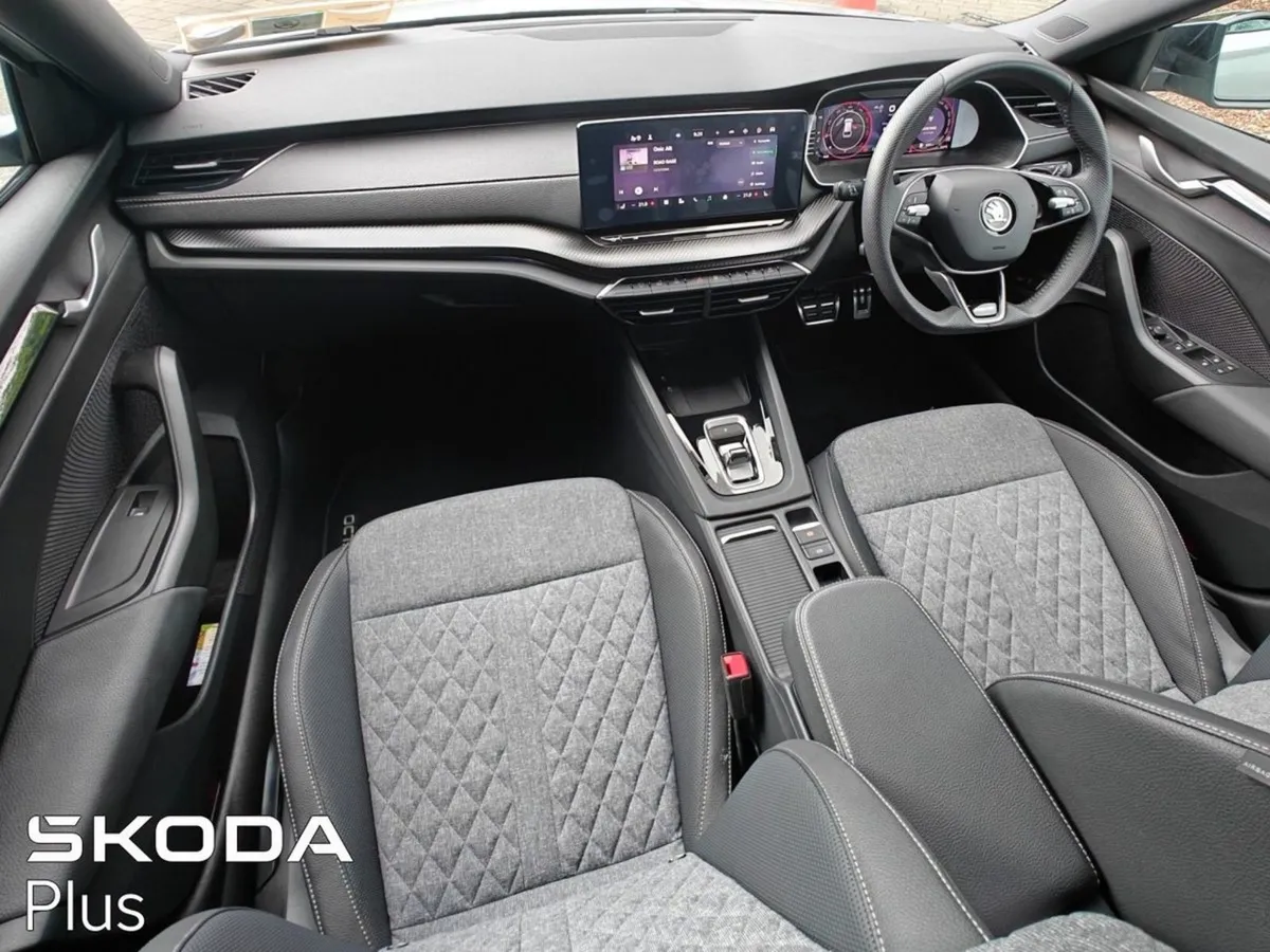 Skoda Octavia (72) Combi Sportline 2.0tdi 150HP D - Image 4