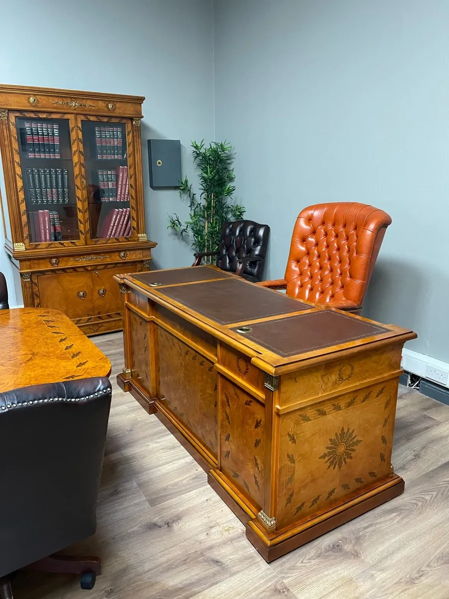 Partners desk - Image 1