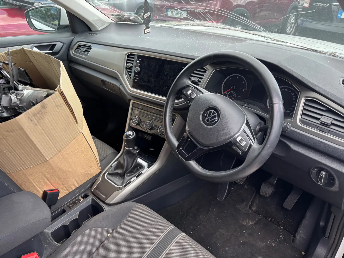 21 VW T-rock 2.0 Tdi 110km Drives - Image 3