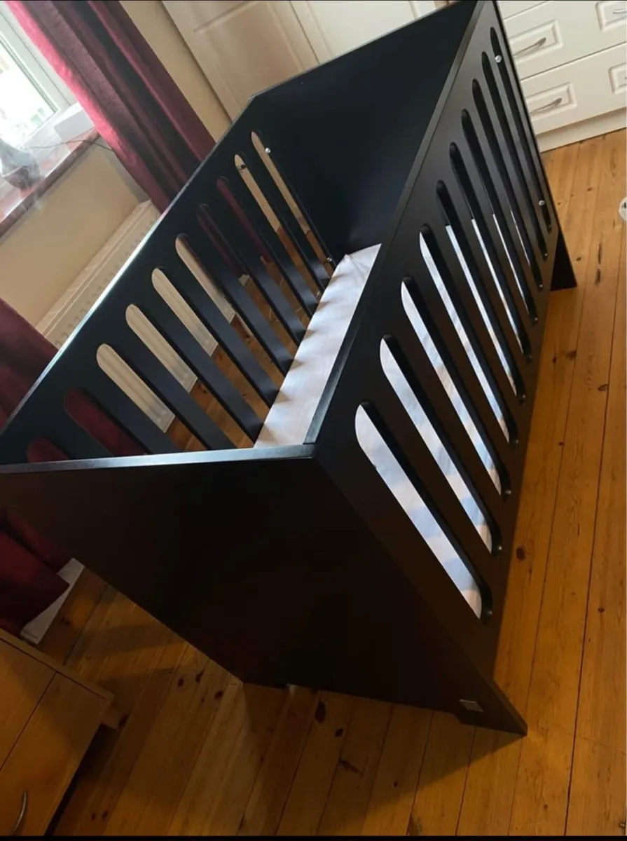 Baby Elegance Tom Cot- Black and mattress - Image 1