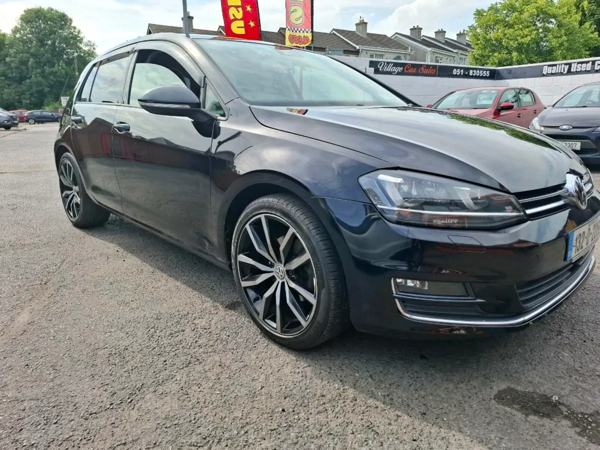 Volkswagen  Golf Auto - Image 1