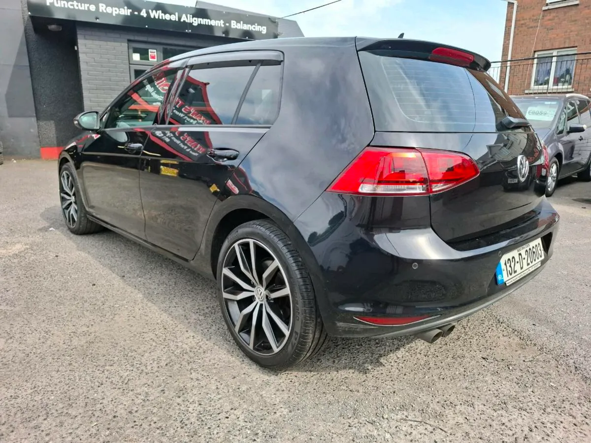 Volkswagen  Golf Auto - Image 3