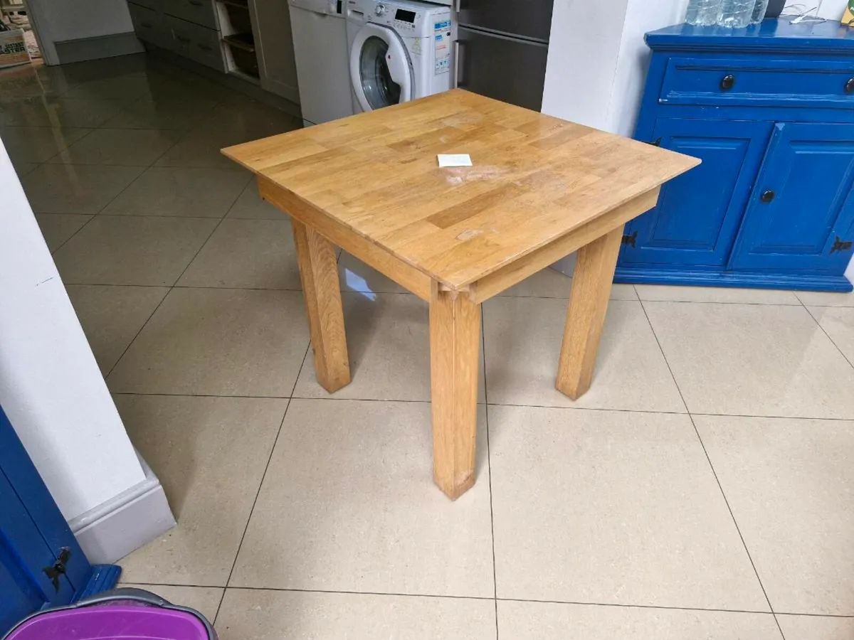 Kitchen table and 4 chairs - Image 4