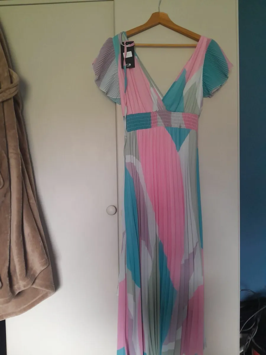 Ladies dress - Image 3