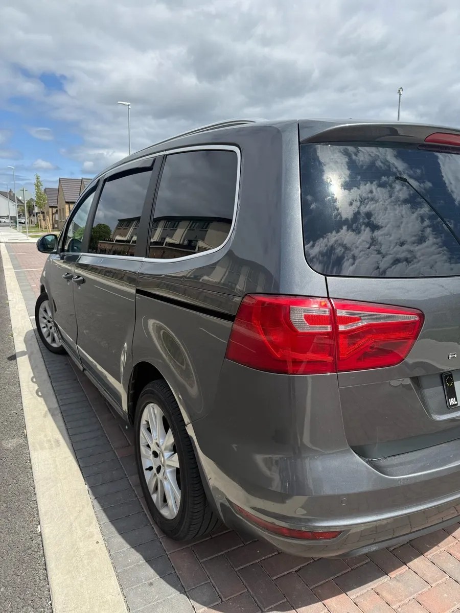 132 Seat Alhambra Panoramic Roof - Image 2