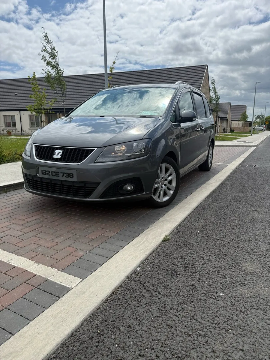 132 Seat Alhambra Panoramic Roof - Image 3