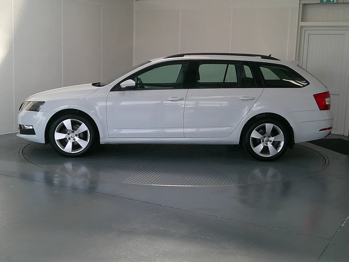 Skoda Octavia 2020 - Image 4