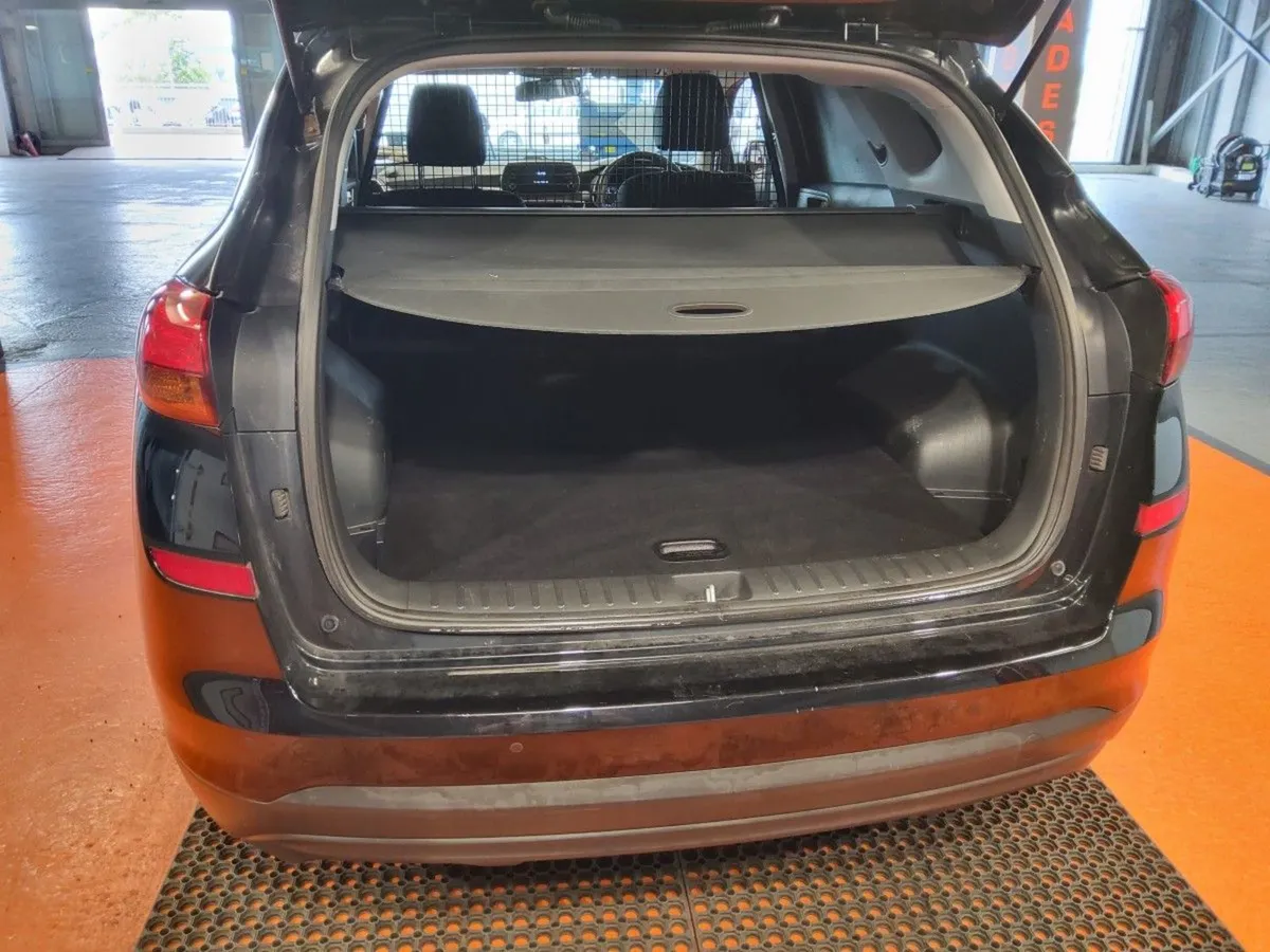 Hyundai Tucson 2WD Comfort - Image 4
