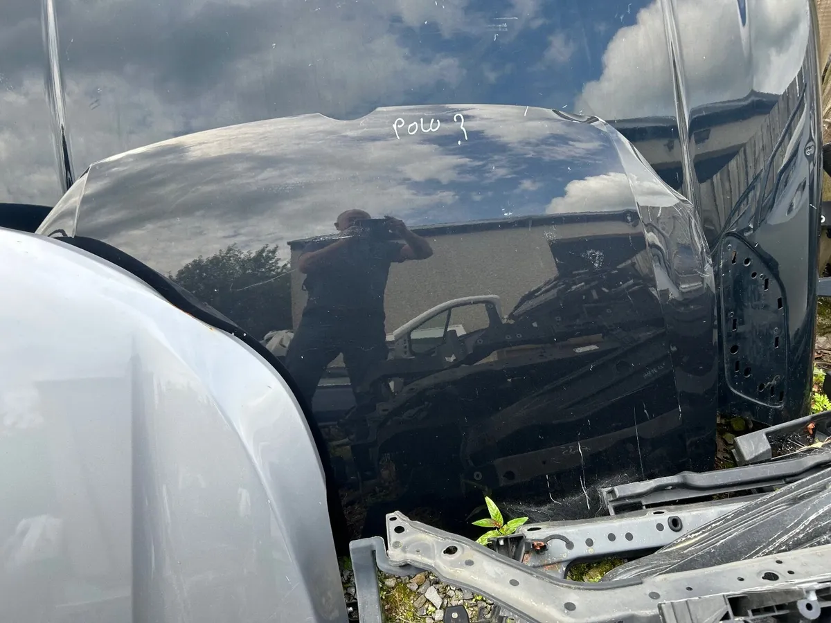 Bonnets , doors , front panels, bumper bars, for. - Image 4