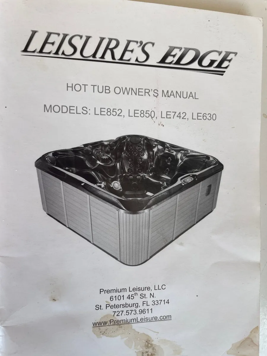 hot tub - Image 2