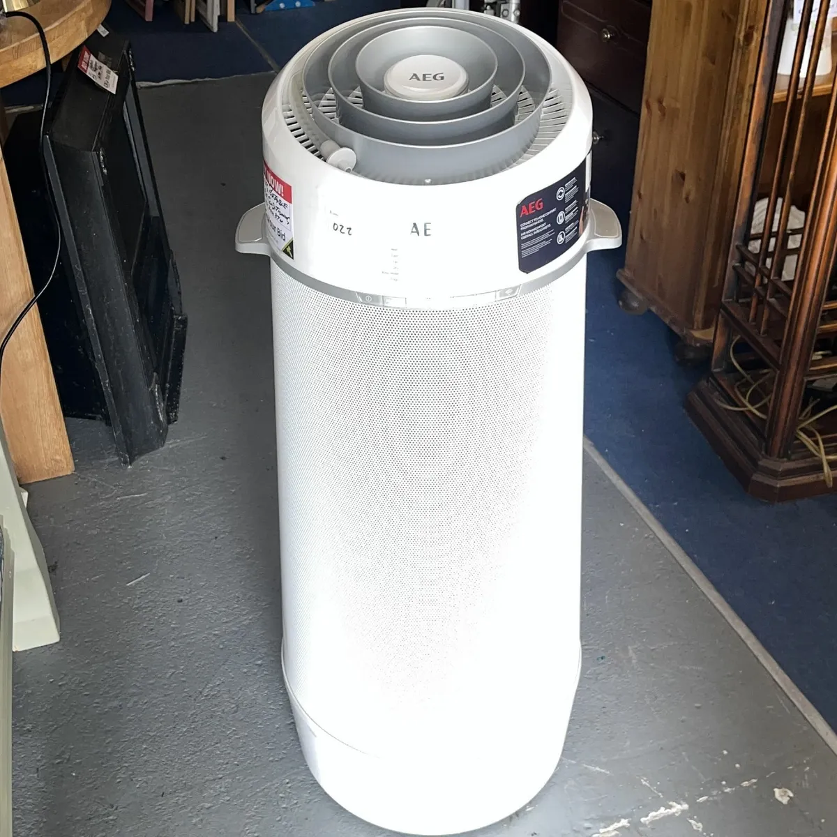 AEG 9000 BTU 2.6kW A+ Portable Air Conditioner - Image 2