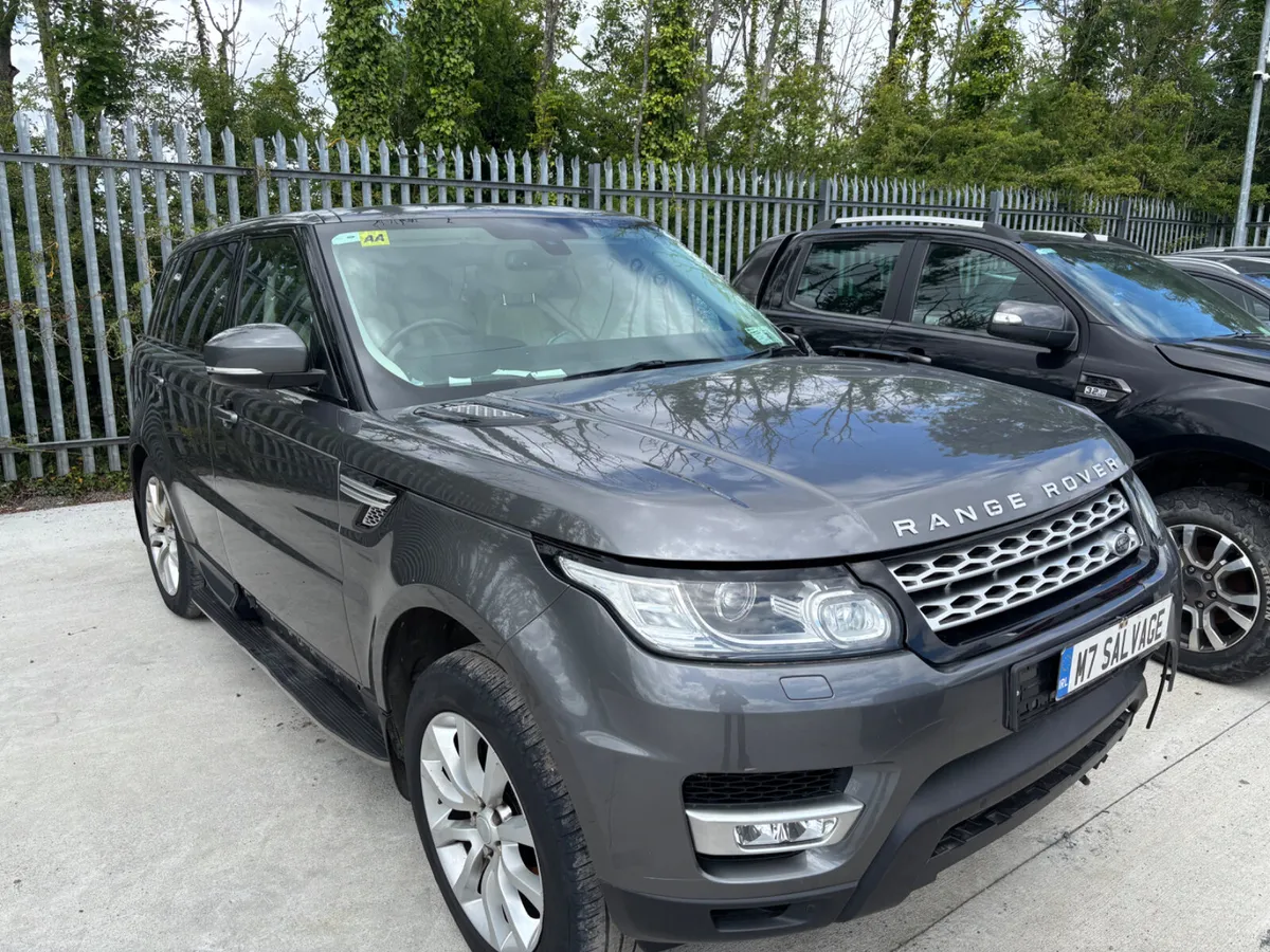 17 Range Rover 3.0 Diesel TDV6 Starting 130km - Image 2