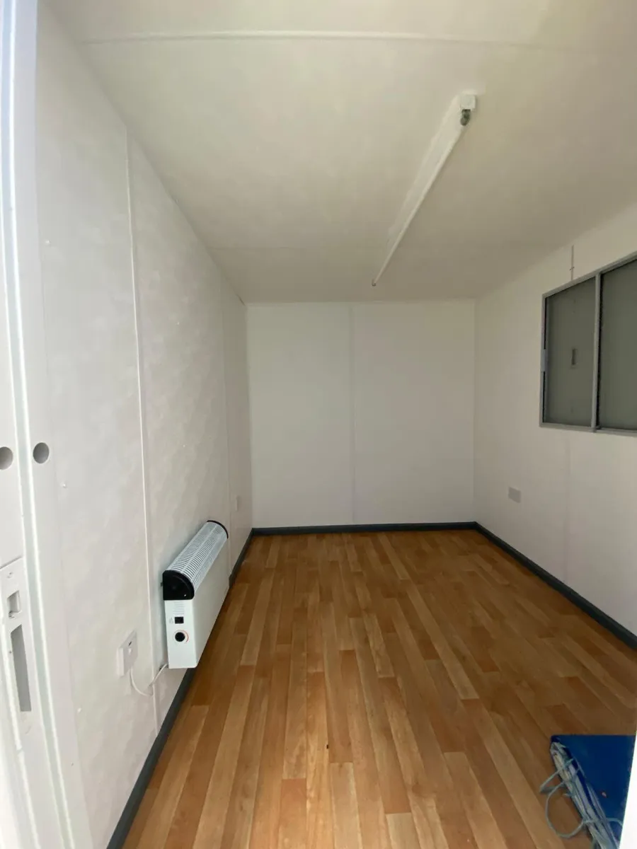 10FT x 8FT OPEN PLAN ANTI-VANDAL OFFICE - Image 2