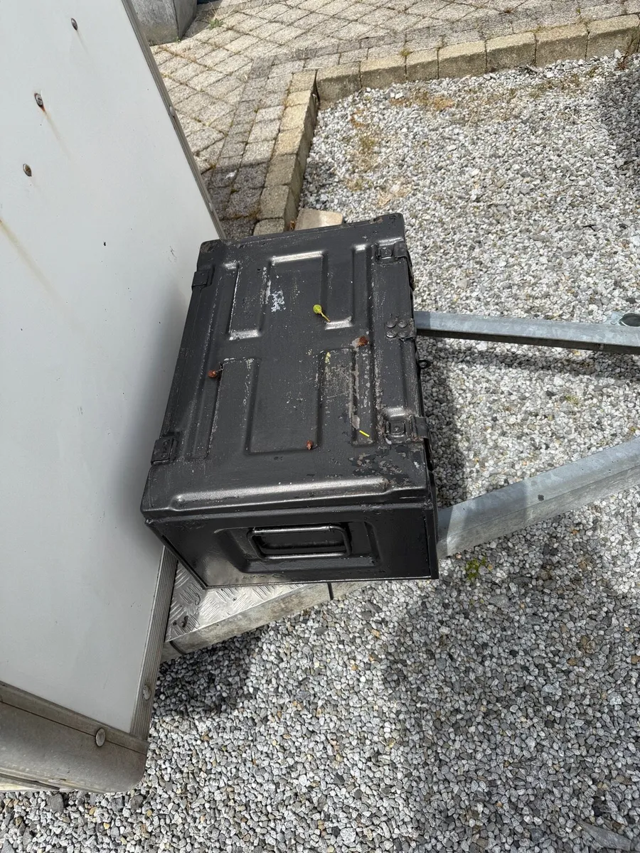Factory built dog trailer - Image 3