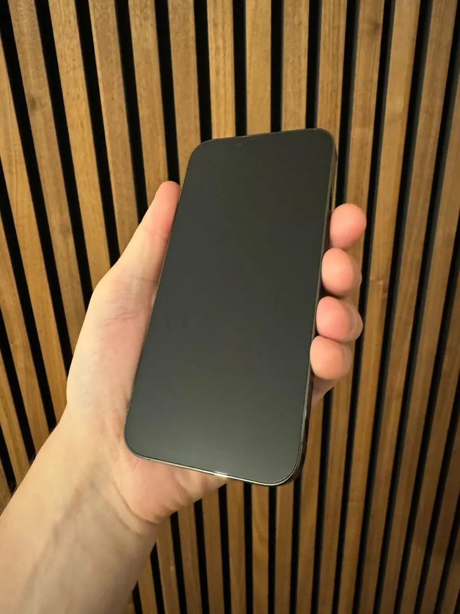 iPhone 13 Pro - Image 2