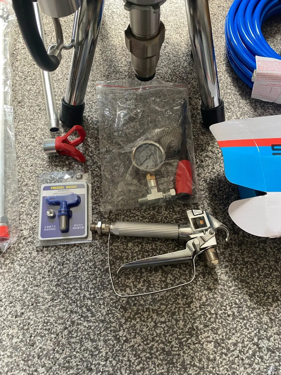 Paint sprayer for sale - Image 2