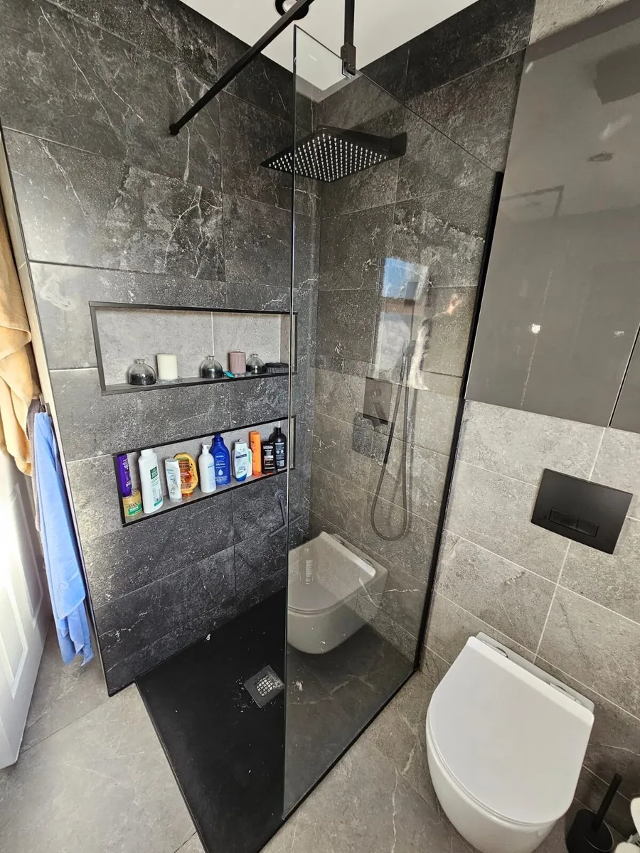 Shower glass panel - Image 2