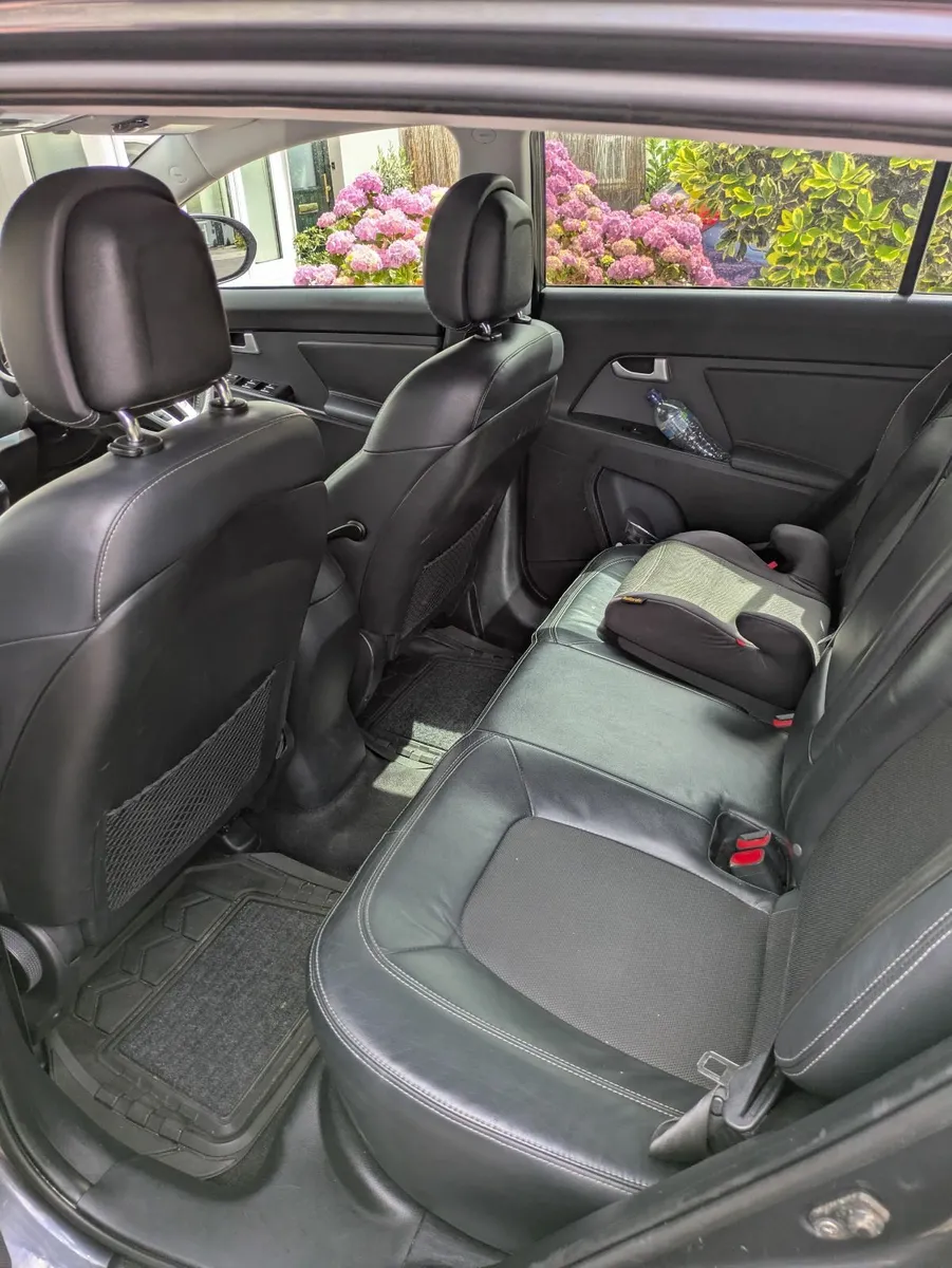 Kia Sportage new NCT+ TAX, 2 keys - Image 4