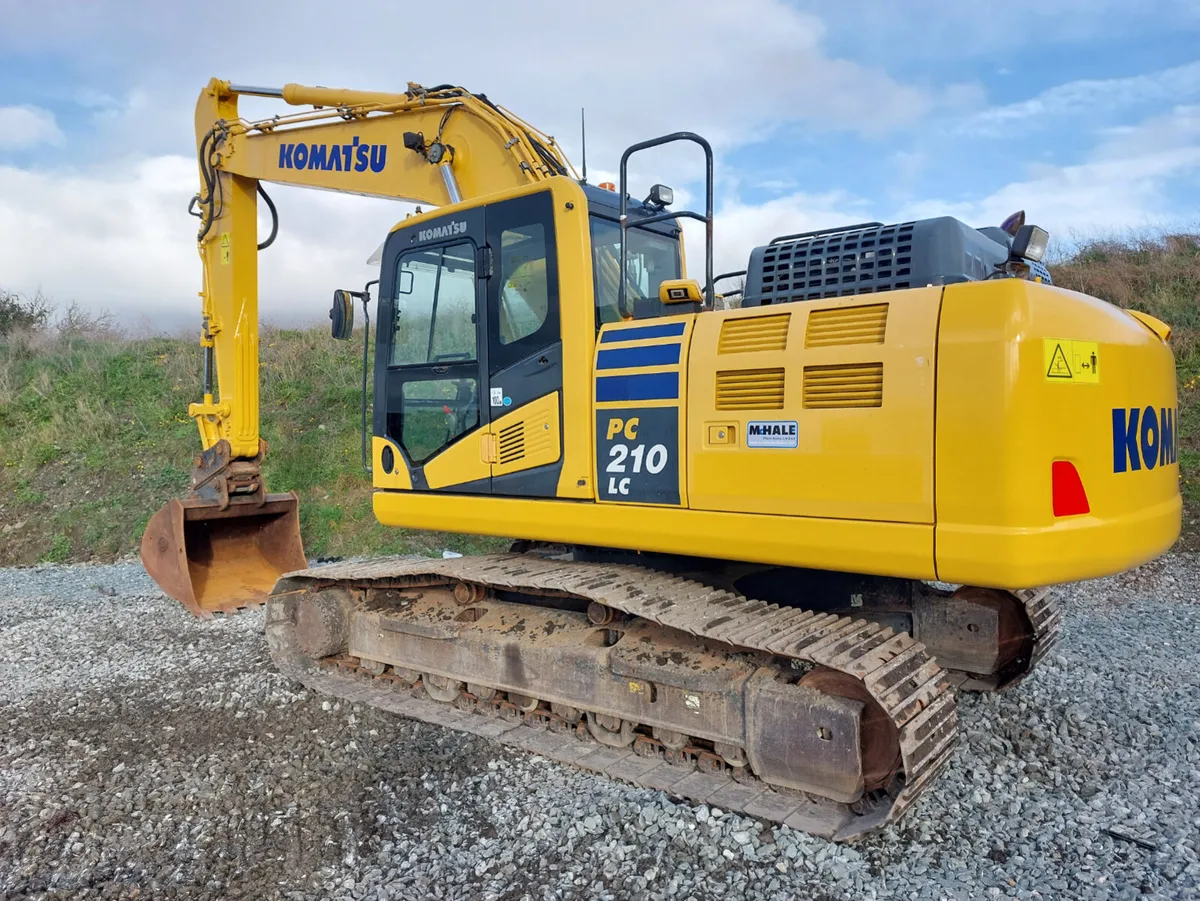Komatsu PC210LC-10 - Image 3