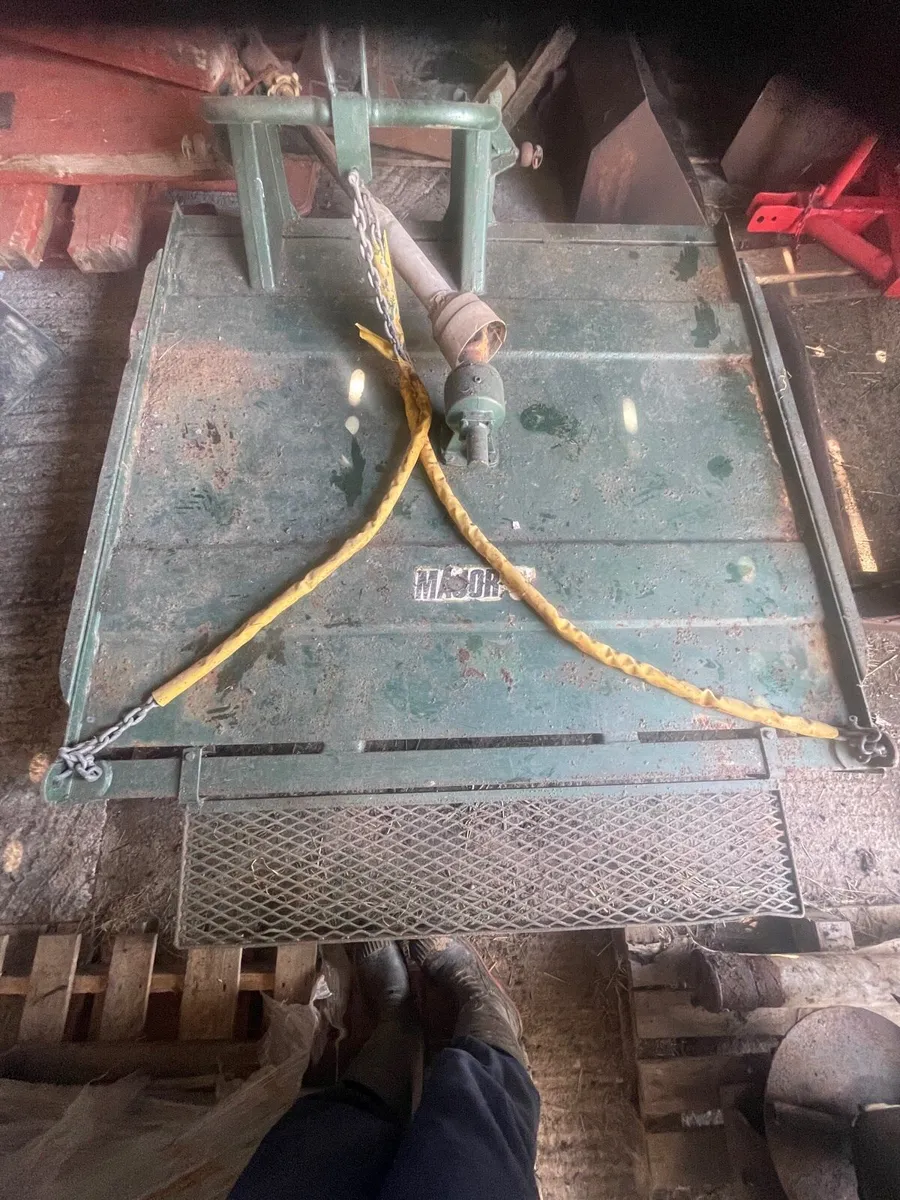 Major Topper for sale - excellent condition - Image 4