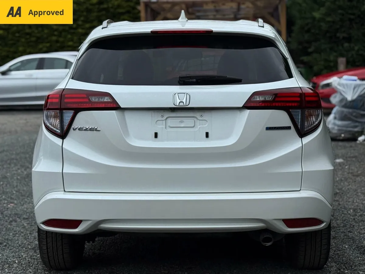 🌟 Honda Vezel 1.5 L Hybrid 2016🌟 - Image 4
