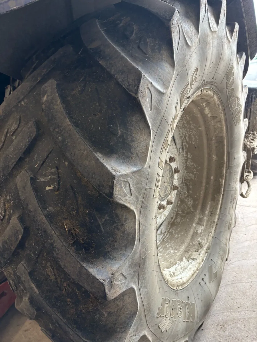 Tractor tyres 580/70/38 Kleber tyres - Image 4