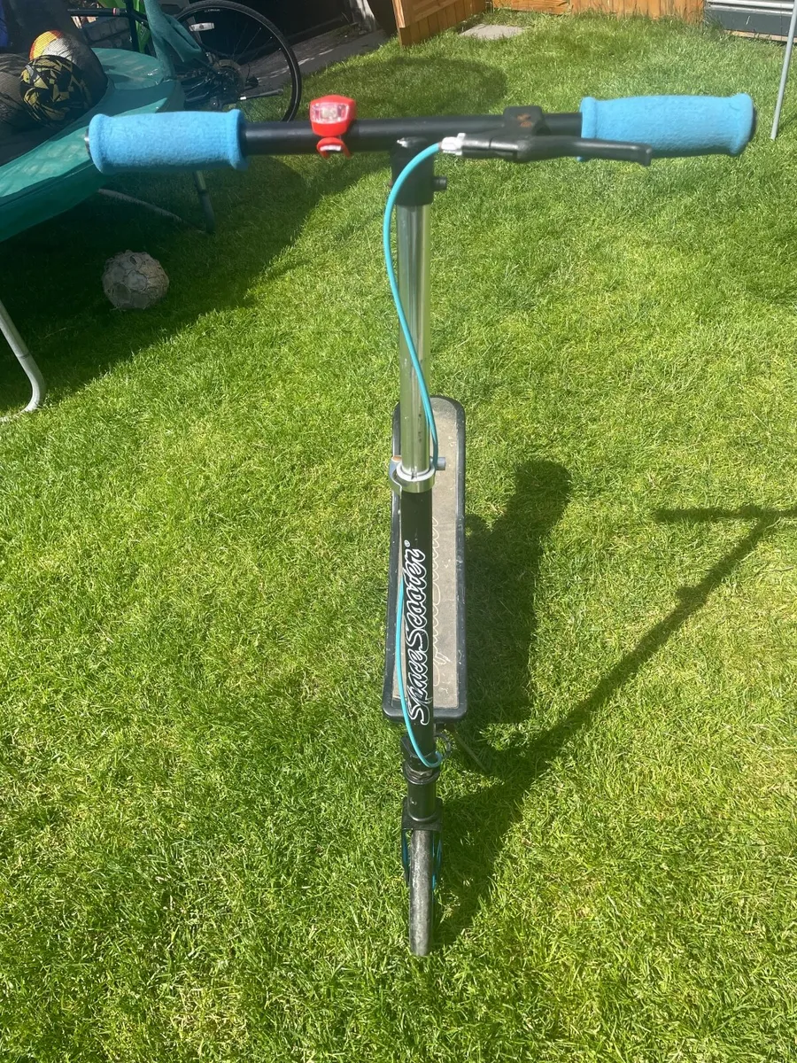 Space scooter - Image 1