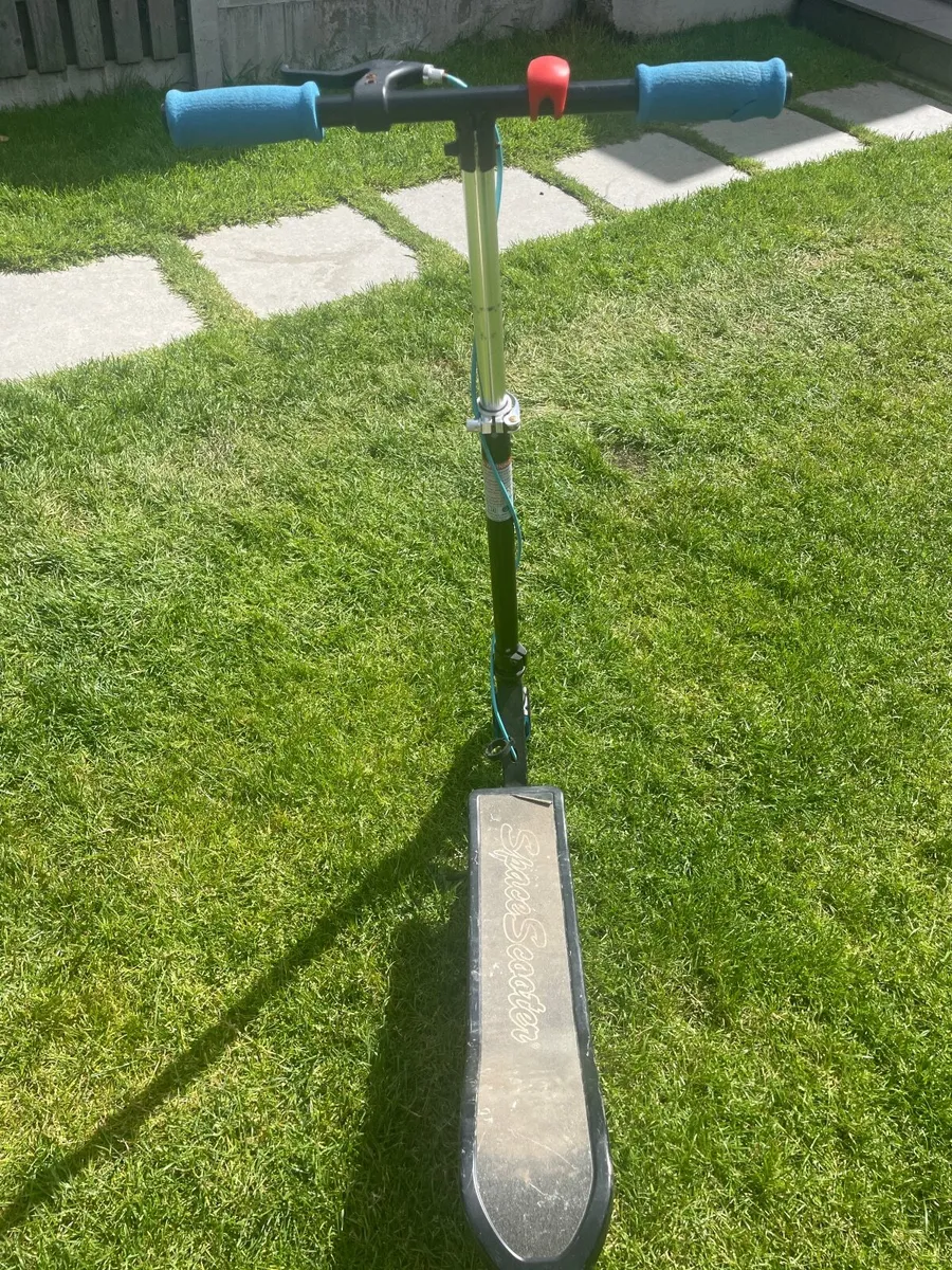 Space scooter - Image 2