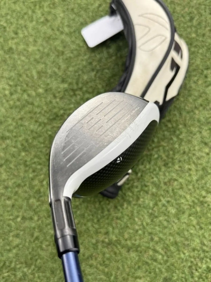 TAYLORMADE SIM 2 MAX #5 WOOD 18° / REGULAR - Image 4
