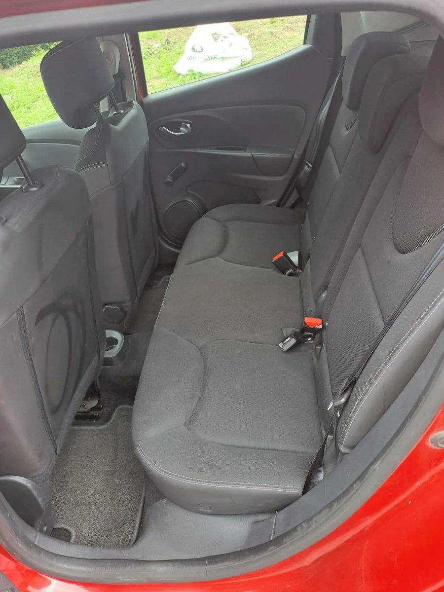 Car - Image 3