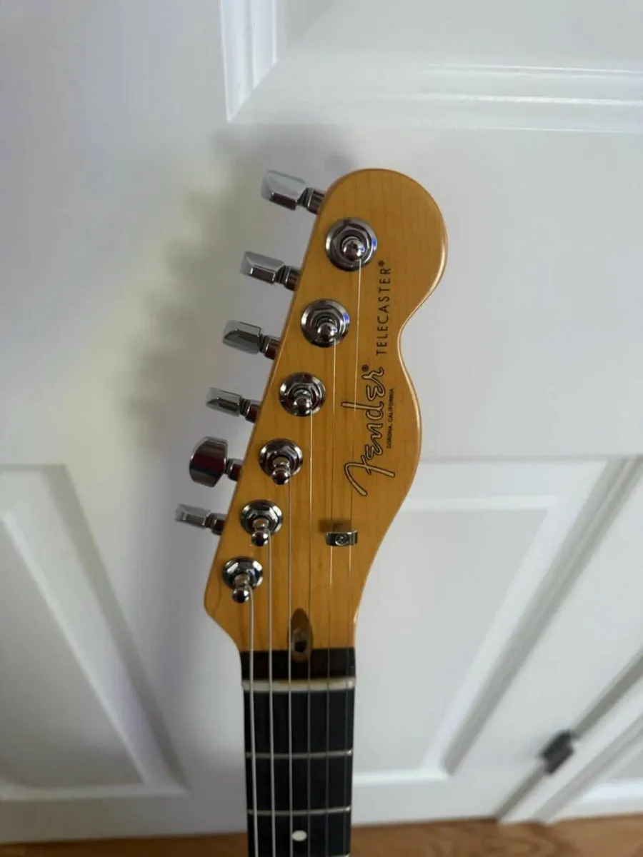 Fender American Professional II Telecaster - Image 4