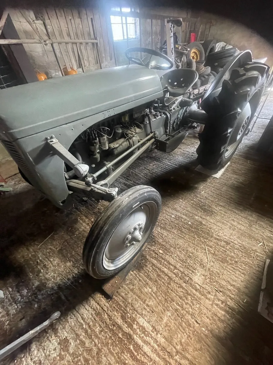 Ferguson T20 Tractor with cutting bar for sale - Image 1