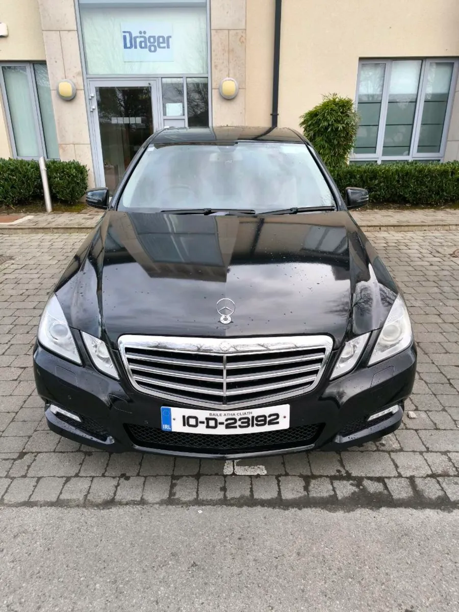 €5850 Mercedes E class Auto Avantgarde 252km - Image 2