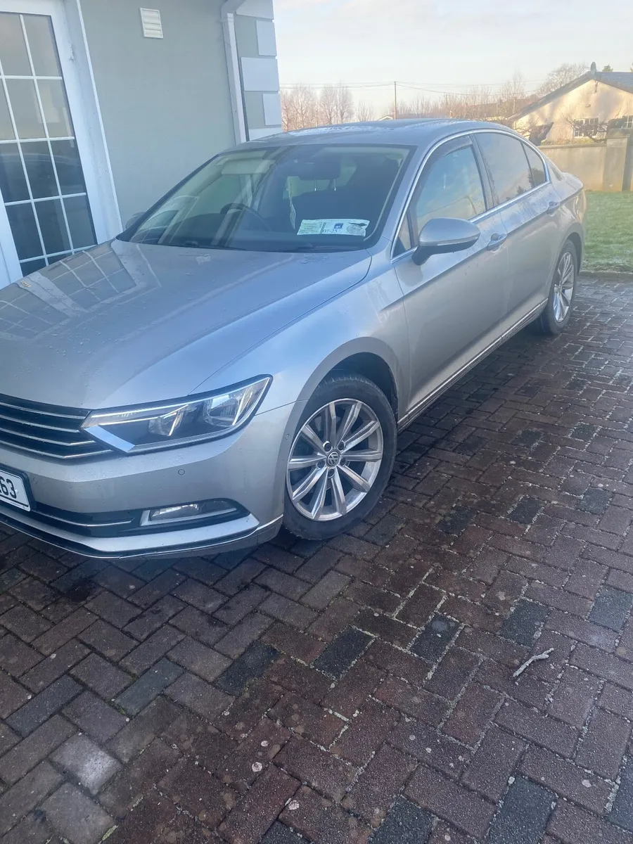 Volkswagen Passat 2017 - Image 4