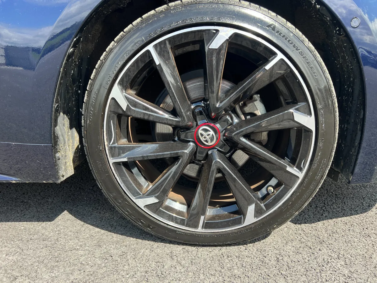 2022 Toyota Corolla GR Sport 1.8 CVT Hybrid - Image 4