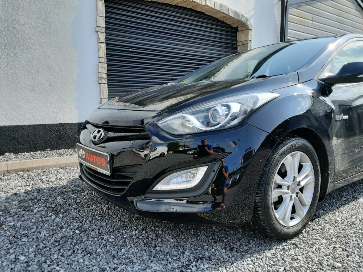 Car - Image 3