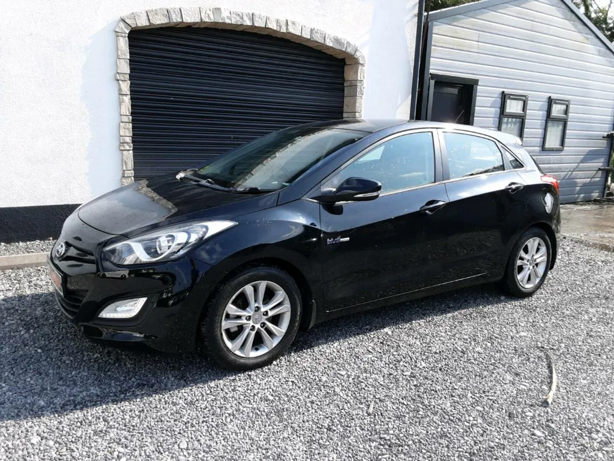 Car - Image 4