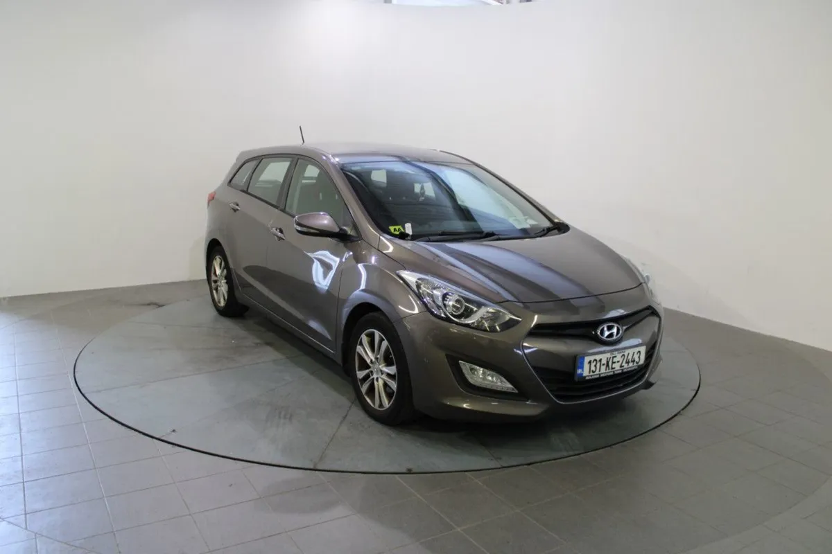 Hyundai i30 1.4 Diesel Elite Plus - Image 1