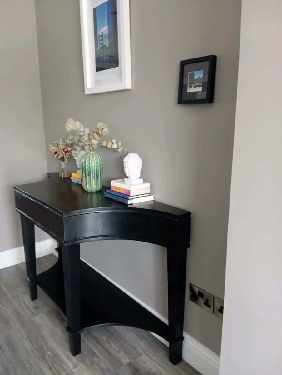 Console table - Image 3