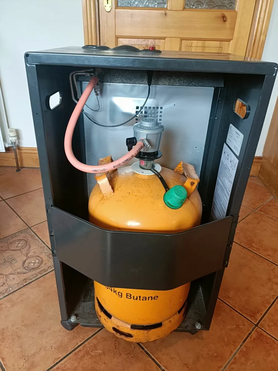 gas heater with gas bottle - Image 1