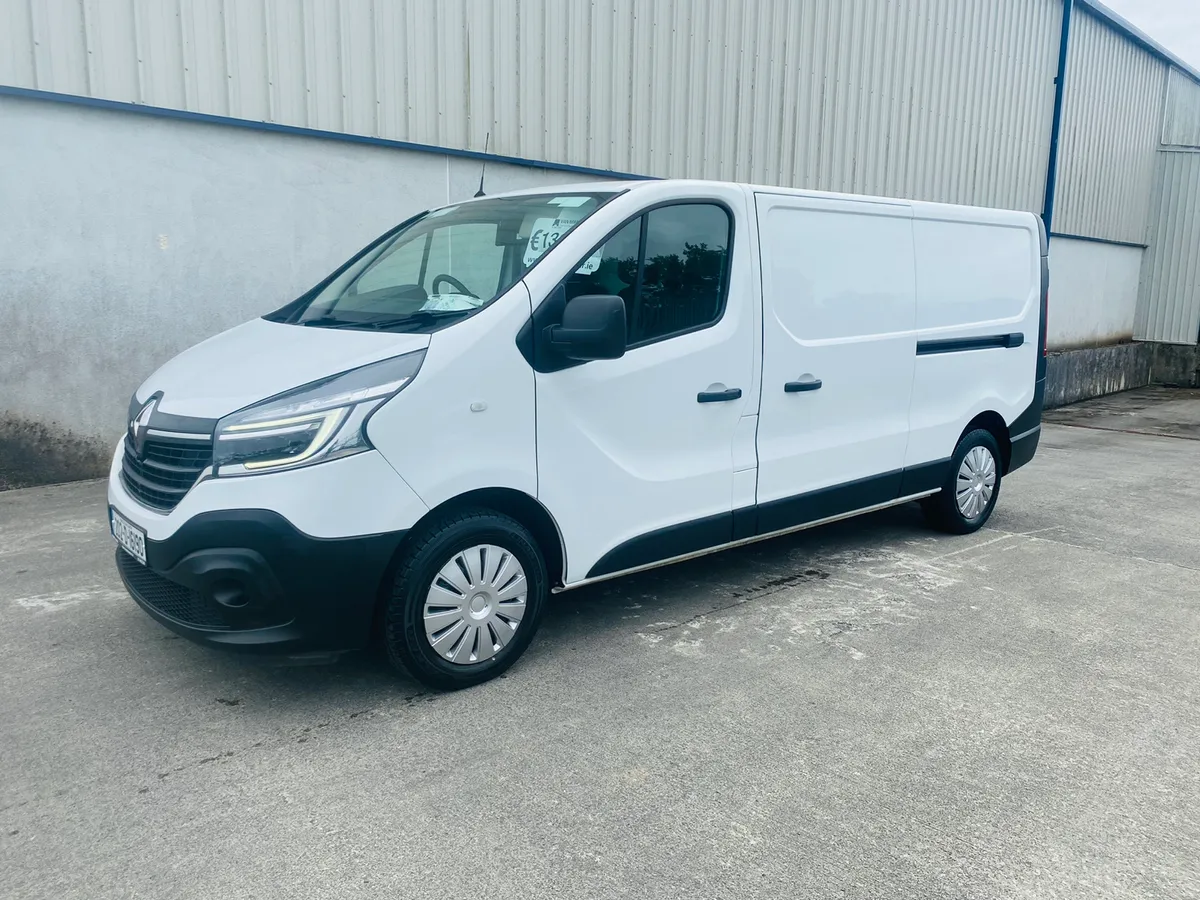 202 Renault Trafic 2.0 120bhp LWB €13,950 + VAT - Image 1