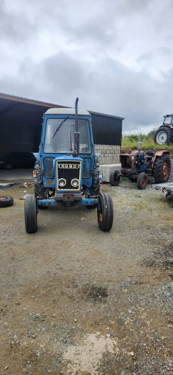 Ford 4600 - Image 2