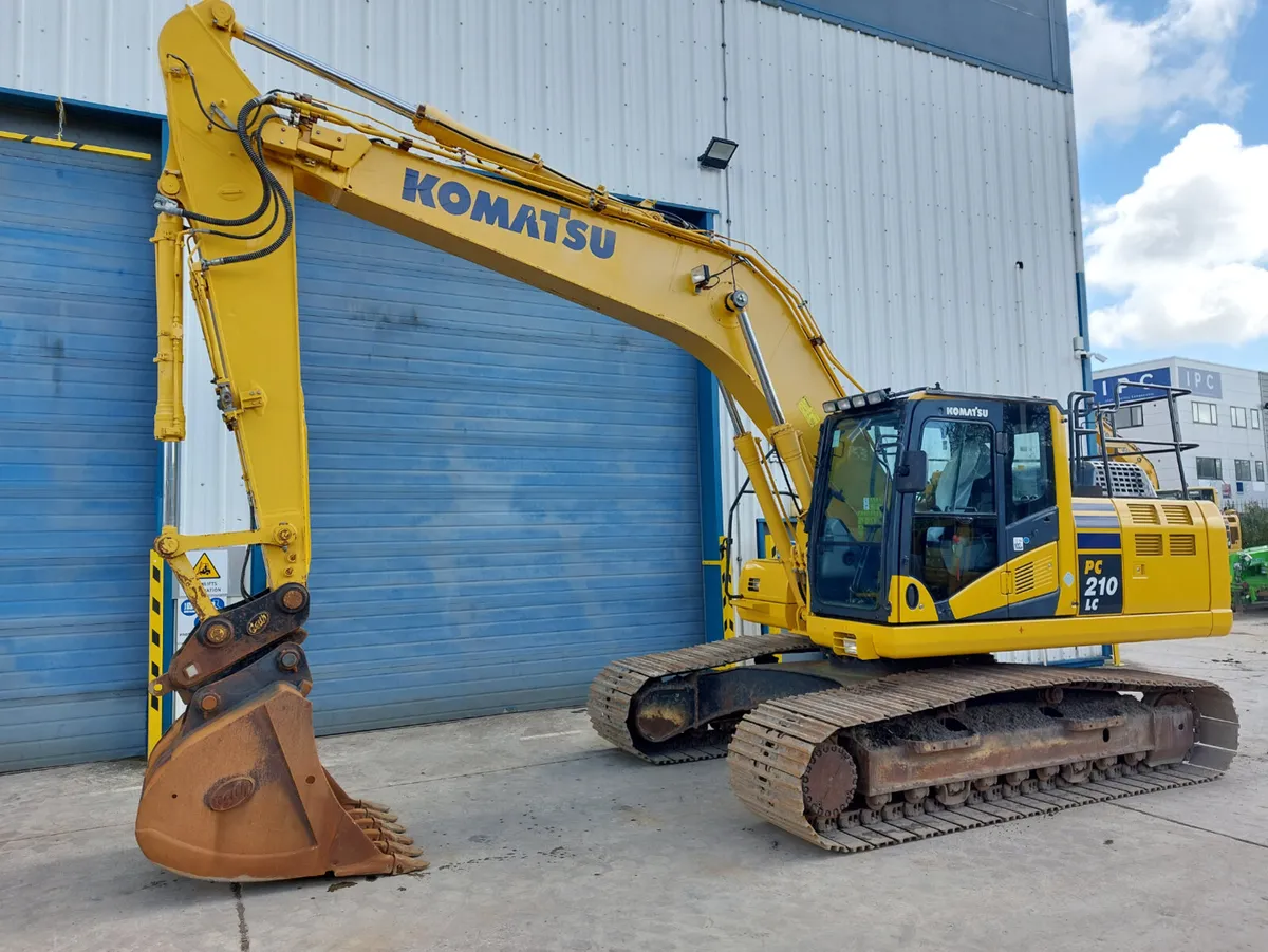 Komatsu PC210LCI-10 - Image 4