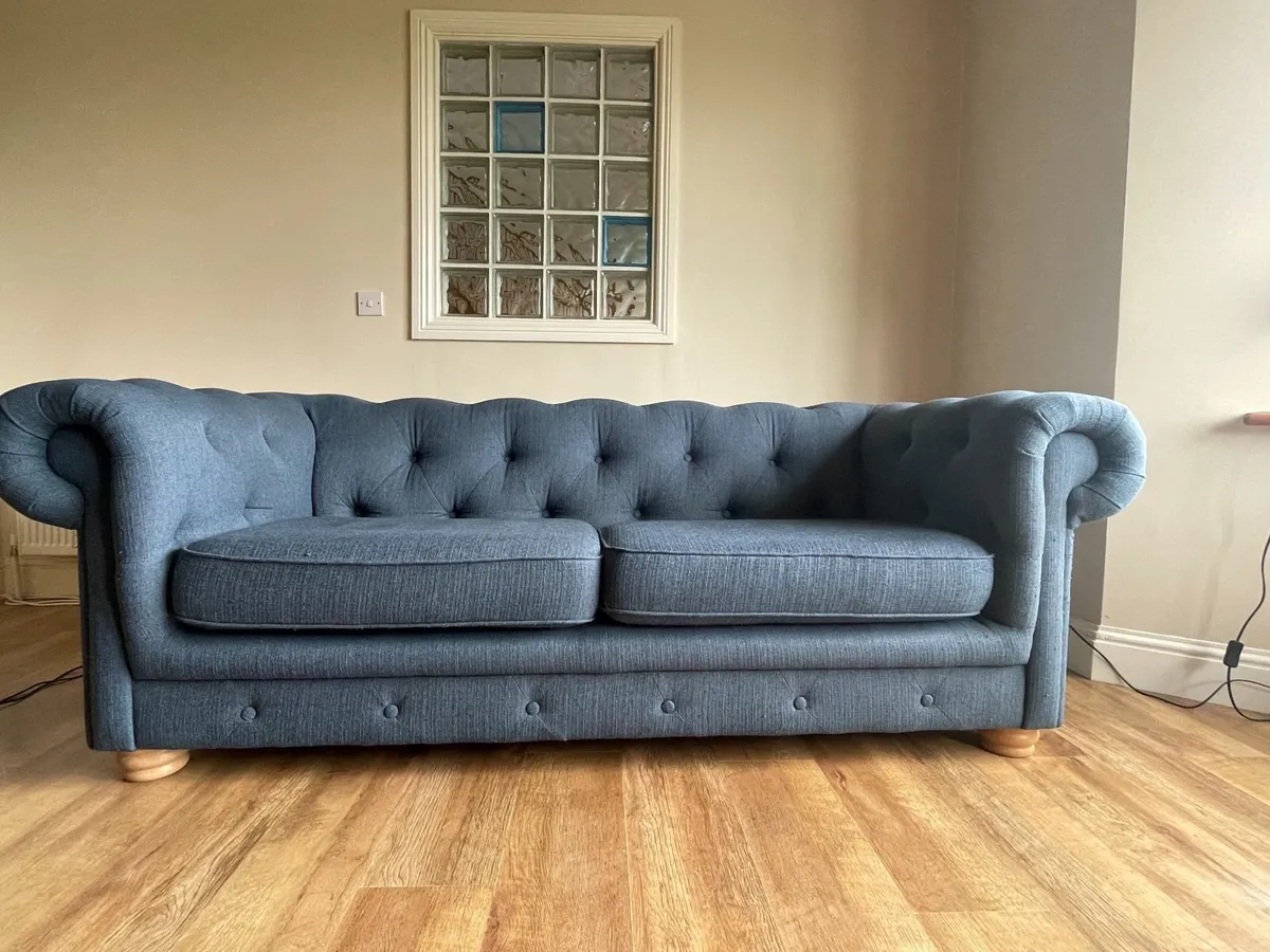 sofa - Image 1