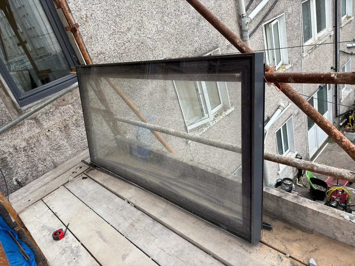 Flat roof skylight
