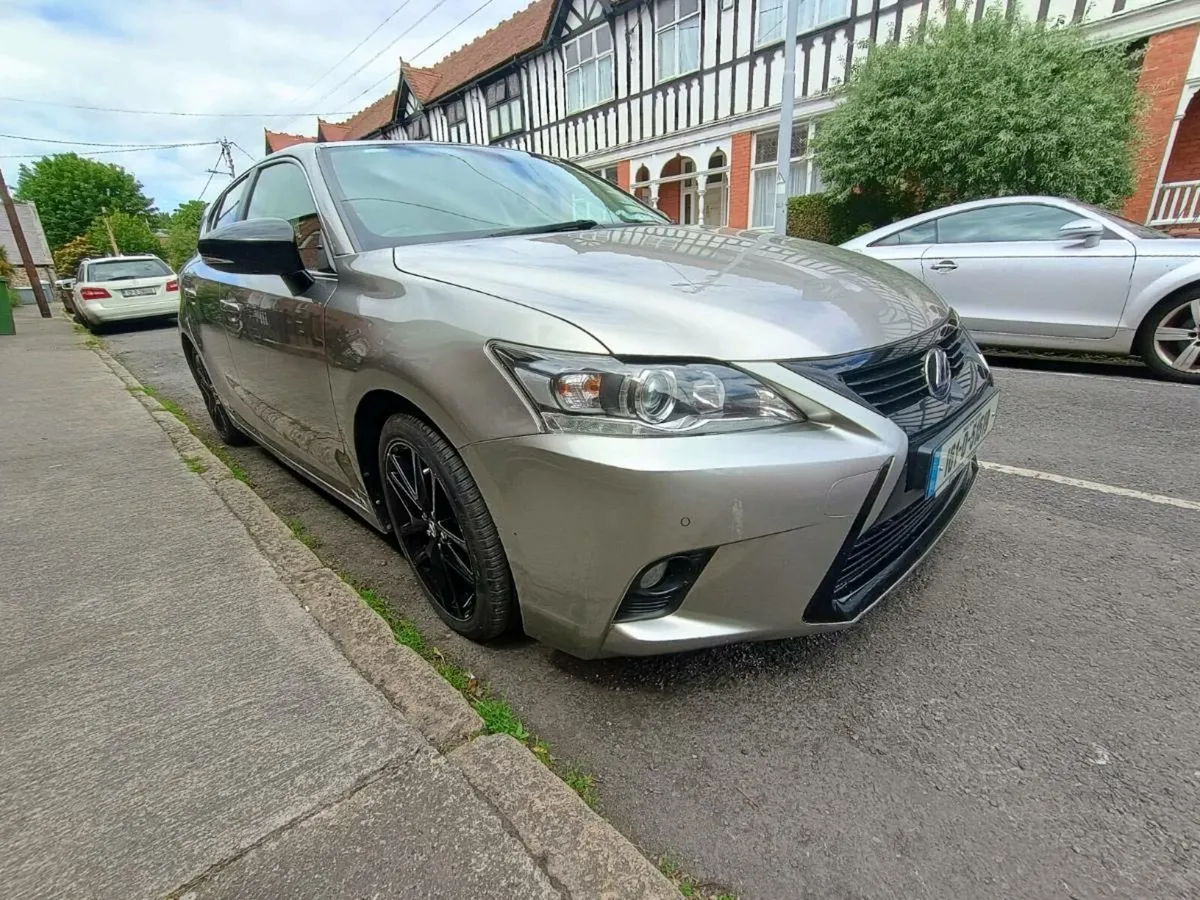 Car - Image 1